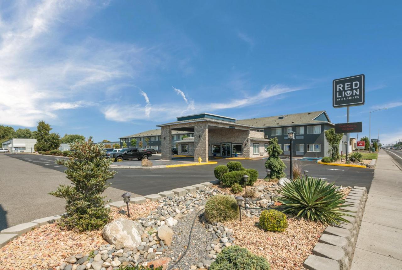 Red Lion Inn & Suites Kennewick Tri-Cities Exterior photo