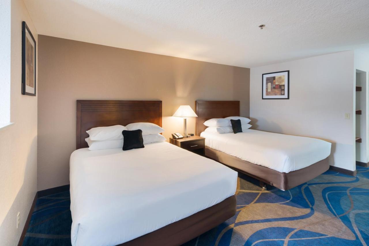 Red Lion Inn & Suites Kennewick Tri-Cities Exterior photo