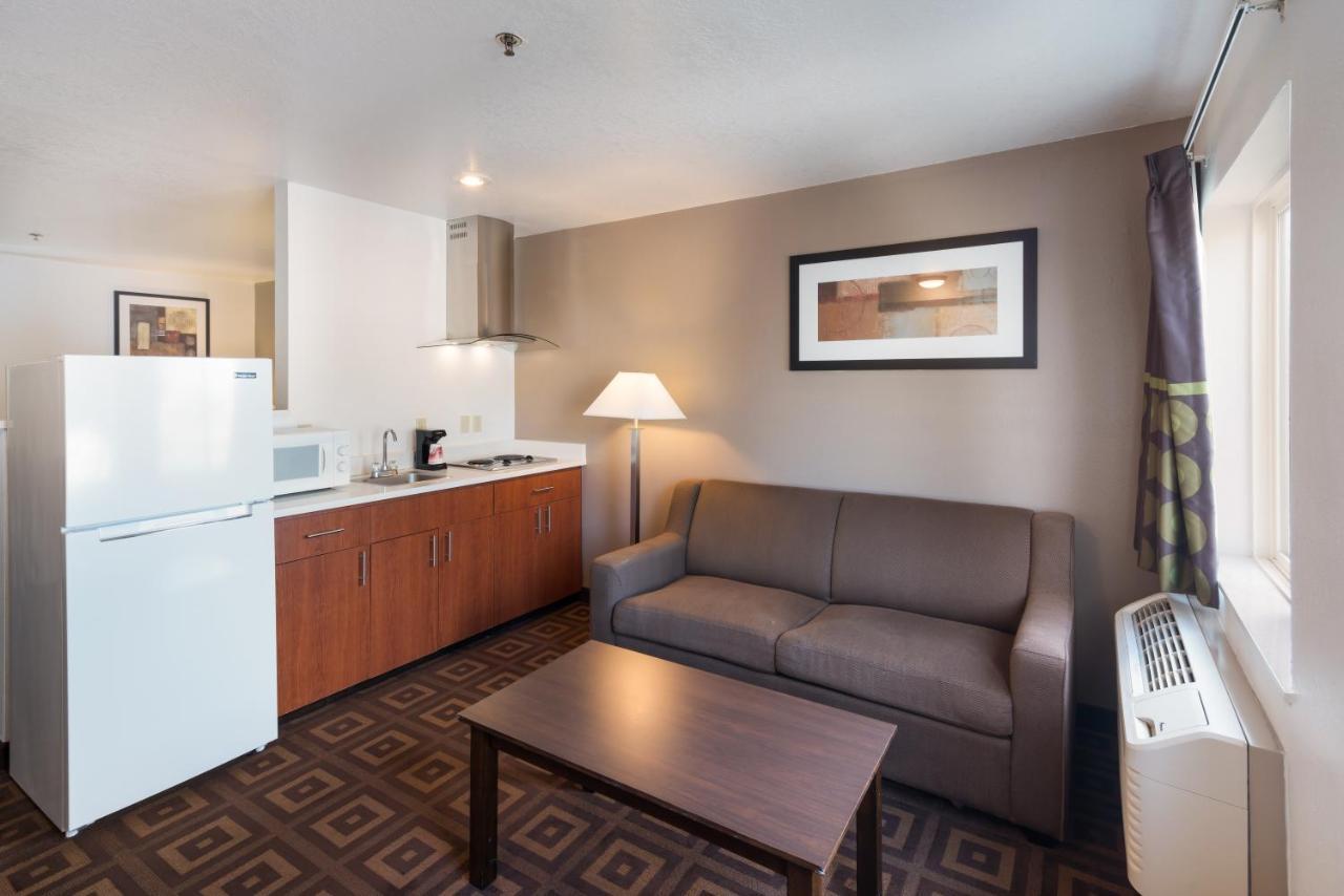 Red Lion Inn & Suites Kennewick Tri-Cities Exterior photo