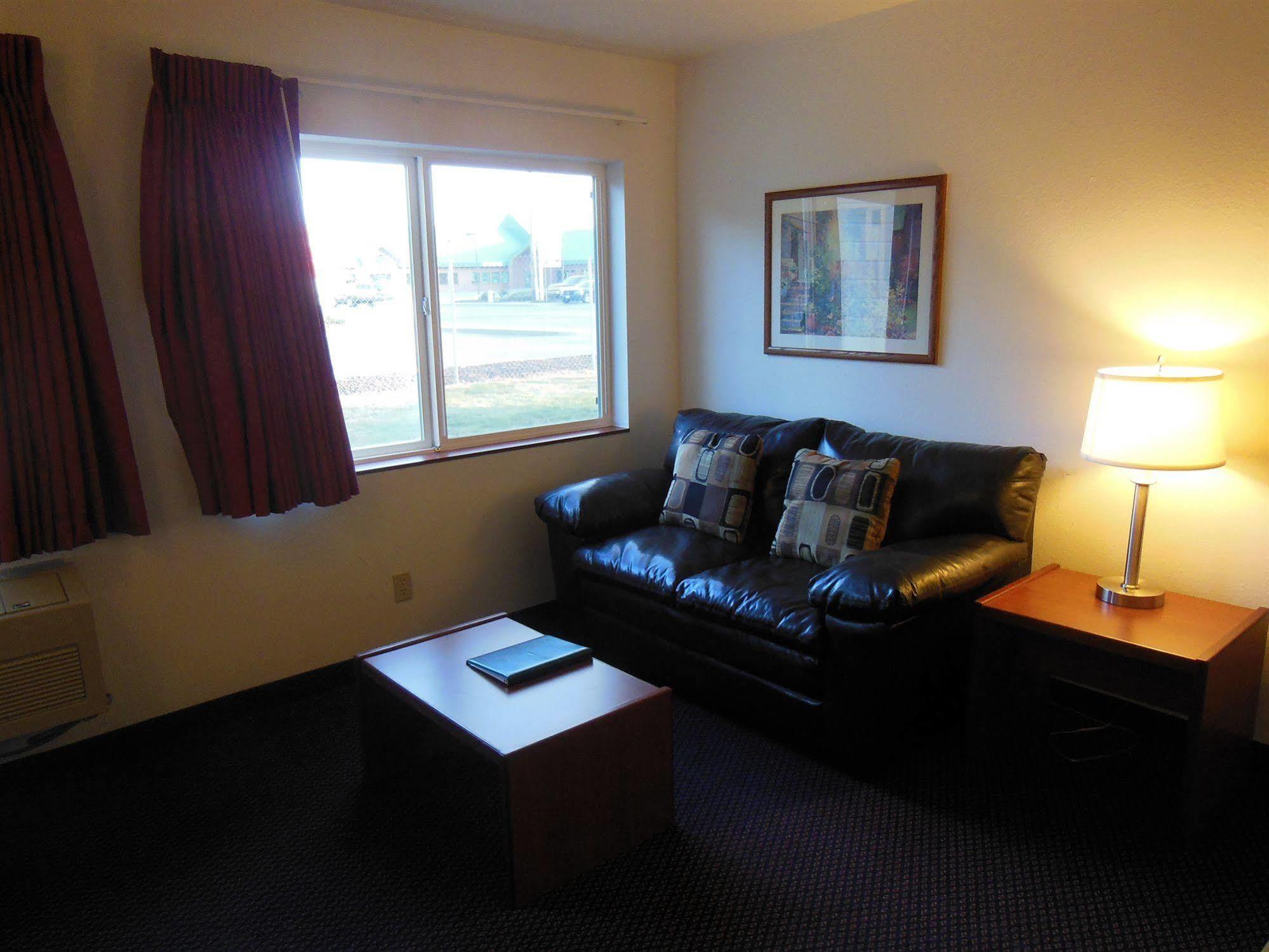 Red Lion Inn & Suites Kennewick Tri-Cities Exterior photo